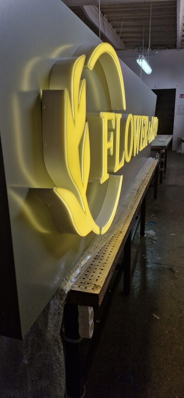 3D Leuchtbuchstaben in Saalfeld/Rudolstadt Leuchtbuchstabe 12